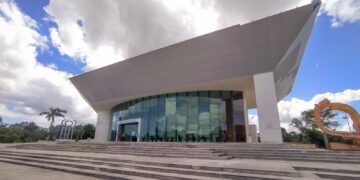 Gobierno municipal promueve la cultura con autocinema en el Teatro de la Ciudad