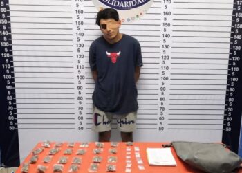 Detienen a sujeto con 35 dosis de narcóticos en Playa del Carmen
