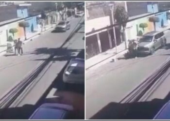 El conductor de una camioneta atropella a propósito a dos peatones que caminaban en una calle de la Ciudad de México. Foto: Captura de video