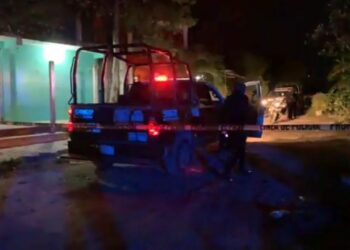 Balean fachada de una casa en Rancho Viejo