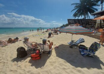 Empresarios de la Riviera Maya acusan falta de atención a erosión de playas