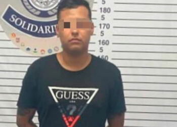 Se identificaba como policía para agredir a oficiales en la Quinta Avenida; es detenido