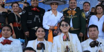 Festival internacional del Mariachi reúne a cientos, en Playa del Carmen
