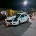 Van choca a dos vehículos y se fuga en Playa del Carmen