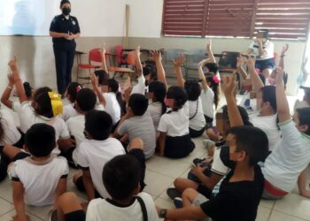 Realizan pláticas de prevención de riesgo en Solidaridad