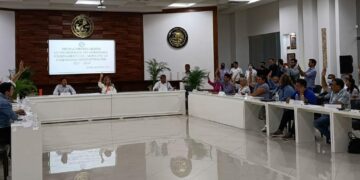 Cabildo de Solidaridad avala acuerdos para vender 16 predios al proyecto del Tren Maya