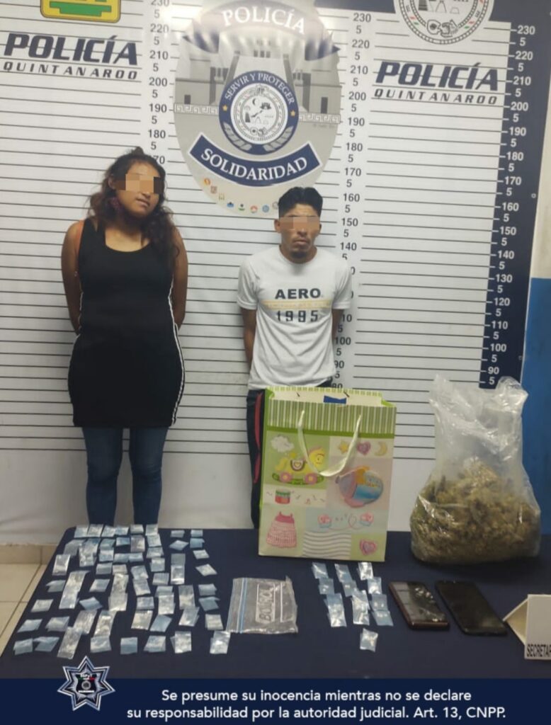Detienen a narcopareja dispareja con 75 dosis de narcóticos en Playa del Carmen