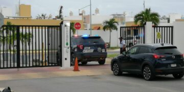 Roban medio millón de pesos de una casa en una residencial de Playa del Carmen