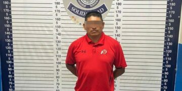 Detienen a sujeto con arma y cartuchos en Playa del Carmen