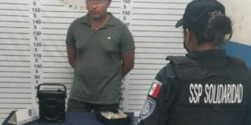 En una van quería ingresar droga a Playa del Carmen, es detenido