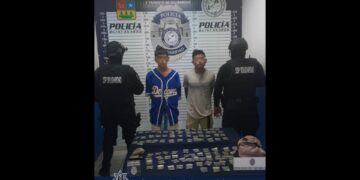 Policías de Solidaridad detienen a dos con marihuana y "cristal"