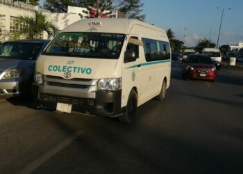 Retorna el uso obligatorio del cubrebocas en las combis de Playa del Carmen