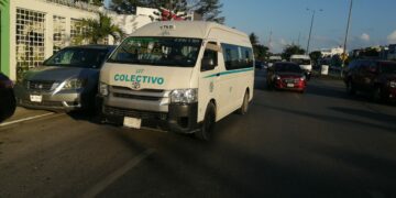 Retorna el uso obligatorio del cubrebocas en las combis de Playa del Carmen