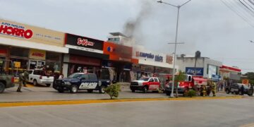 Se incendia una casa de empeño en Playa del Carmen