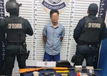 Detienen a hombre que portaba una escopeta y narcóticos en Solidaridad