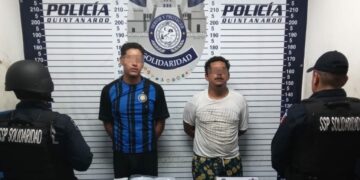 Sorprenden a dos sujetos intercambiando droga en la colonia Ejido, Solidaridad