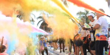 Exitosa carrera ‘Píntate de colores por la juventud’