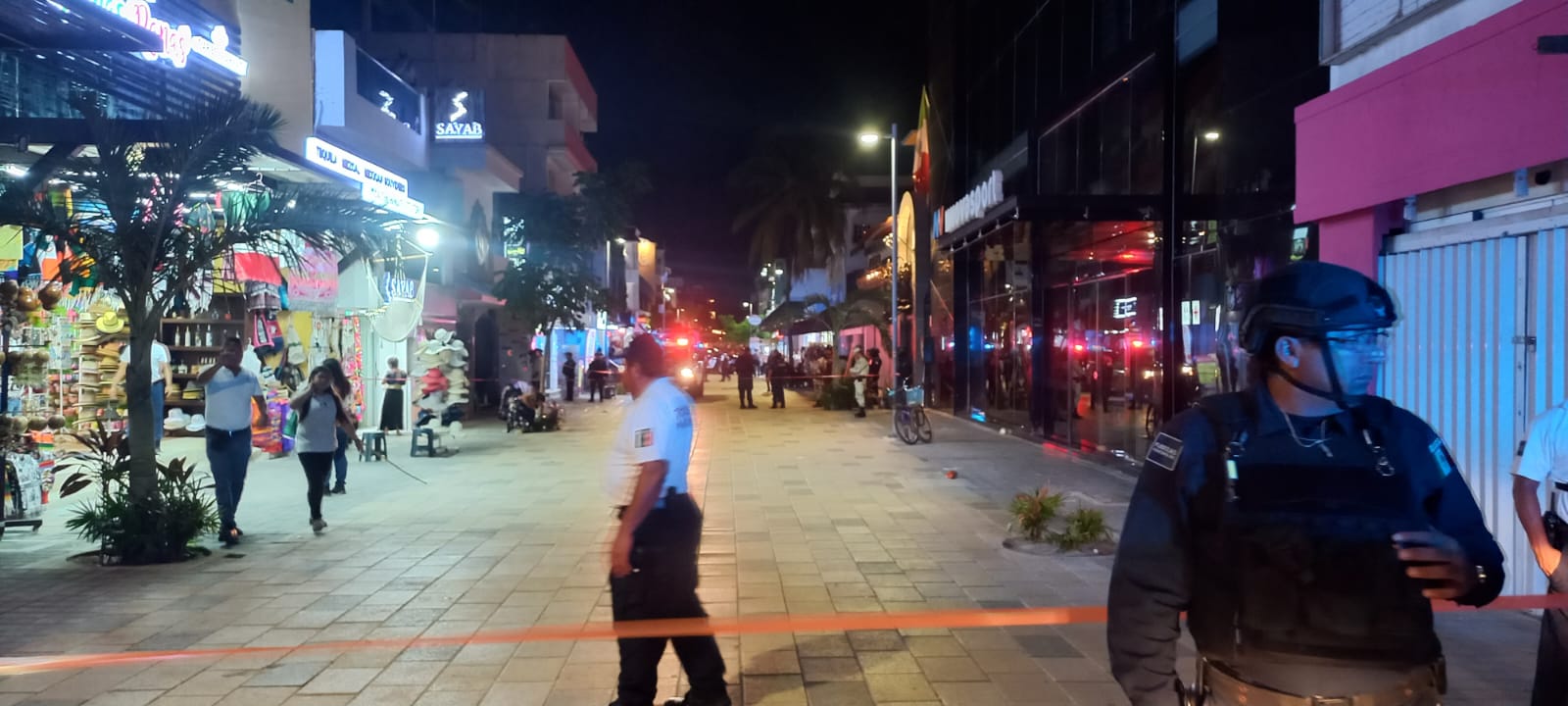 Balean a dos hombres en bar de la Quinta Avenida