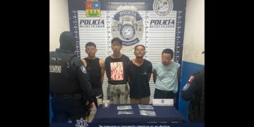 Cuatro sujetos son detenidos por portar 40 bolsitas de "piedra" en Solidaridad