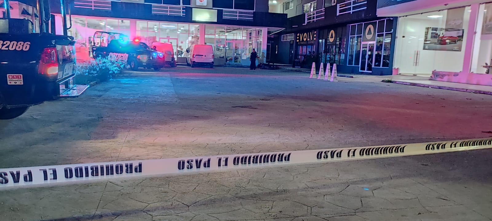 Ejecutan a hombre en el estacionamiento de la Plaza Beauty de Playa del Carmen