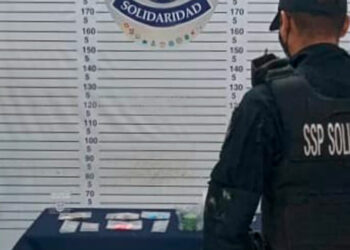 Golpe al narcomenudeo: encuentran dosis de drogas en bar de la Quinta Avenida