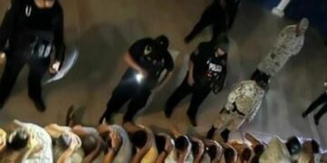 Hallan droga y armas blancas en operativo a cárcel de Playa del Carmen