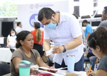 “Programa Estoy Contigo” llega a Villas del Sol