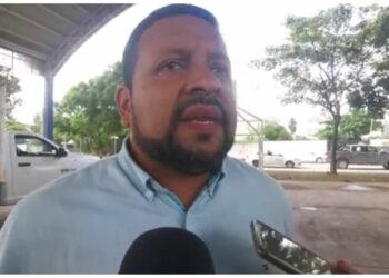 Alistan autoridades de Solidaridad entrega de uniformes a alumnos de primaria