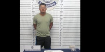 Detienen a presunto ladrón en Villas del Sol tras golpear a un hombre