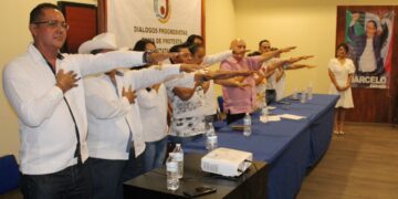 Organizan simpatizantes de Ebrard un Comité Estatal