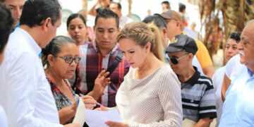 Beneficia gobierno con obras a ciudadanos de Puerto Aventuras