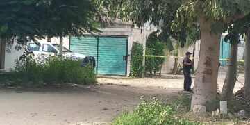Hallan el cuerpo de un hombre asesinado a puñaladas en la colonia In House de Playa del Carmen 