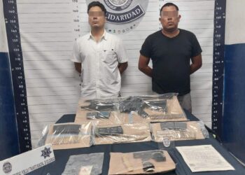 Iban armados con más de 100 mil pesos en Playa del Carmen; son detenidos