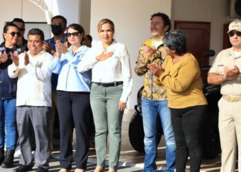 Lili Campos dotará de domos a escuelas de Solidaridad