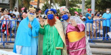 Invita Lili Campos a tradicional Rosca de Reyes 