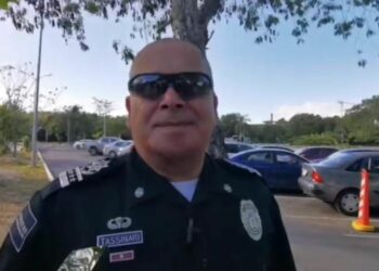 Exhortan a vendedores y artistas a que se retiren de cruceros en Playa del Carmen