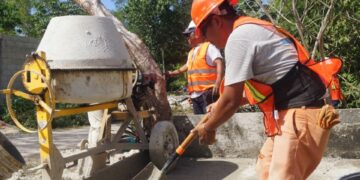Lili Campos renueva viviendas en comunidades de Solidaridad