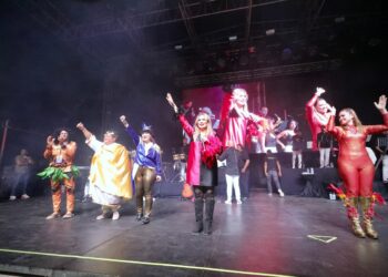 Candente y movida noche con Margarita la diosa de la cumbia 