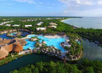 Accidente en el paraíso: Un muerto por colapso de Hotel Palladium Riviera Maya  