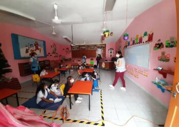 Lluvias no han causado graves afectaciones en las escuelas de Playa del Carmen