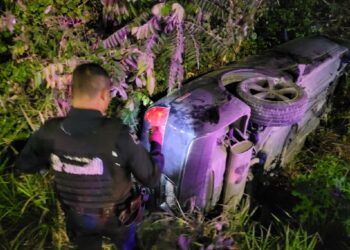 Dos extranjeros lesionados, saldo de accidente automovilístico en Playa del Carmen