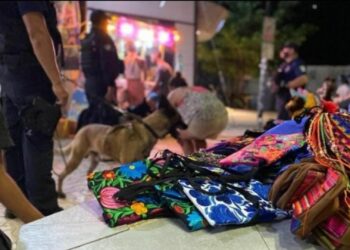 "Marías" se resisten a retirarse de la zona turística de Playa del Carmen