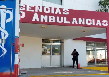 Muere niño siete días después de casi ahogarse en una piscina, en Playa del Carmen