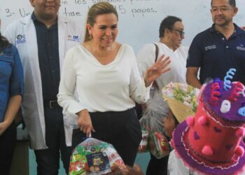 Festejará Lili Campos a los reyes del hogar