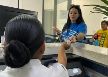 Más de 950 mujeres beneficiadas con descuento en licencia