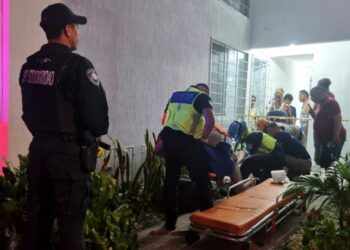 Cae niña de cuarto piso en Playa del Carmen, estaba con su novio de 17 años