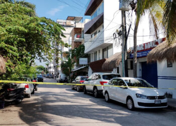 Ejecutan a persona en restaurante de la Quinta Avenida de Playa del Carmen