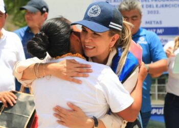 Más comunidades serán beneficiadas con “piso firme y techo seguro” este 2023