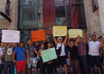 Se manifiestan trabajadores del hotel Thompson de Playa del Carmen, para exigir pago de utilidades