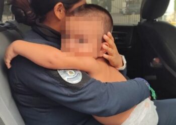 Rescatan en Playa del Carmen a niño de dos años